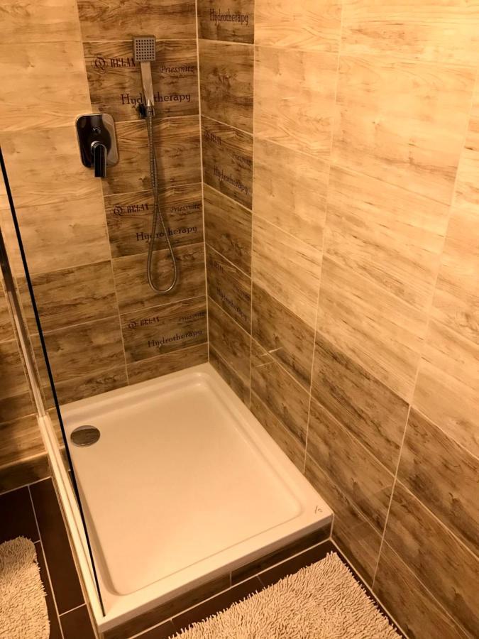 Апартаменты Dany Rose Apartman Эгер Экстерьер фото